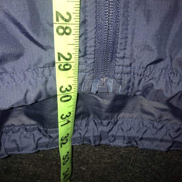 LL Bean Women's Large Windbreaker Lightweight Jacket Navy Blue Zip Pockets Reg - Picture 8 of 8
